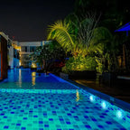 Luz LED RGB Sumergible para Piscina con Control Remoto