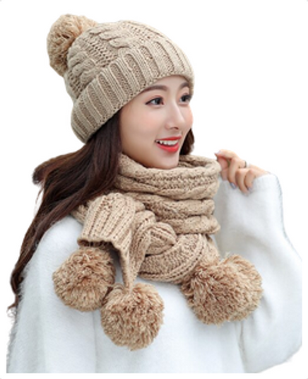 Conjunto Gorro e Cachecol de Mulher