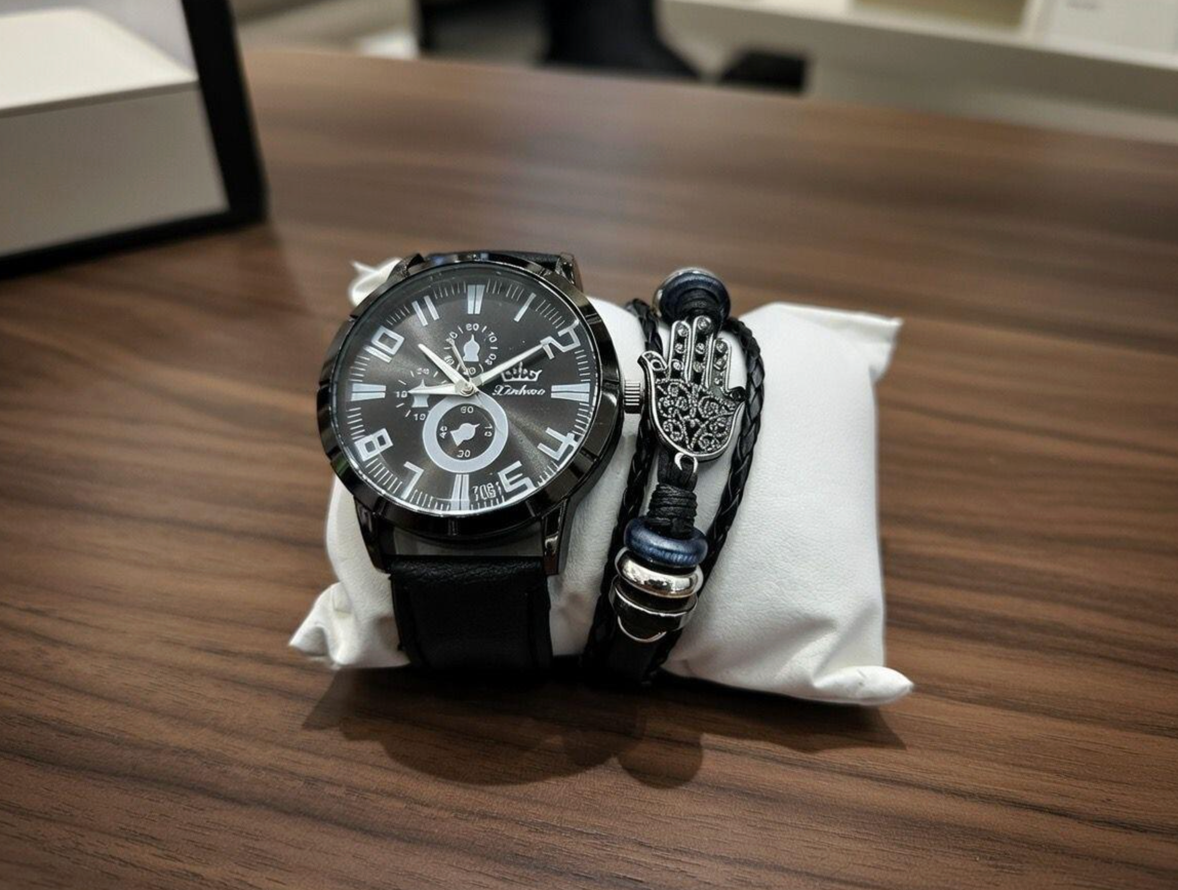 Men’s Watch & Bracelet Gift Set – Elegant Surprise Edition