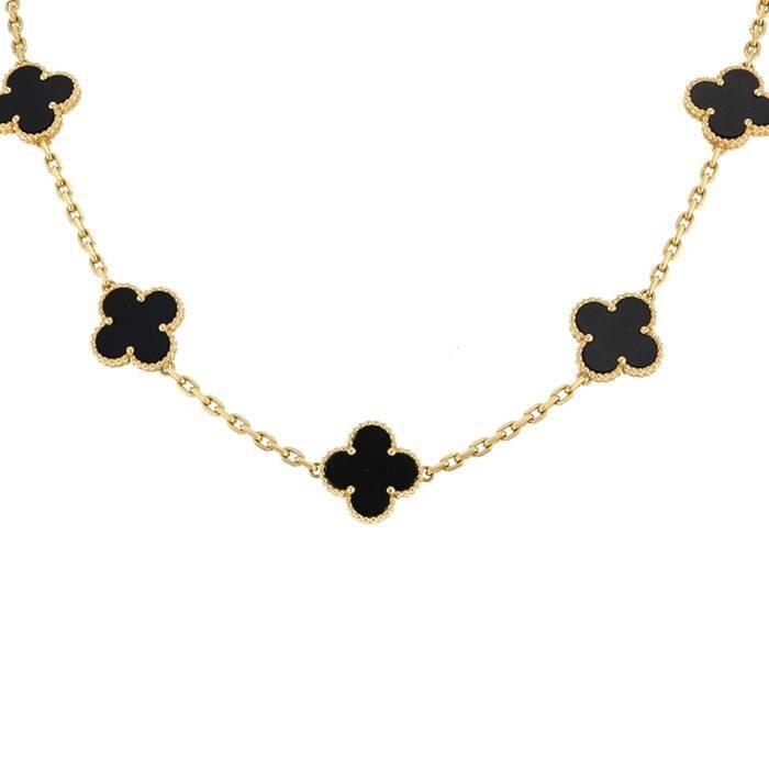 🌿 Clover Necklace black – Elegant Lucky Charm Jewelry